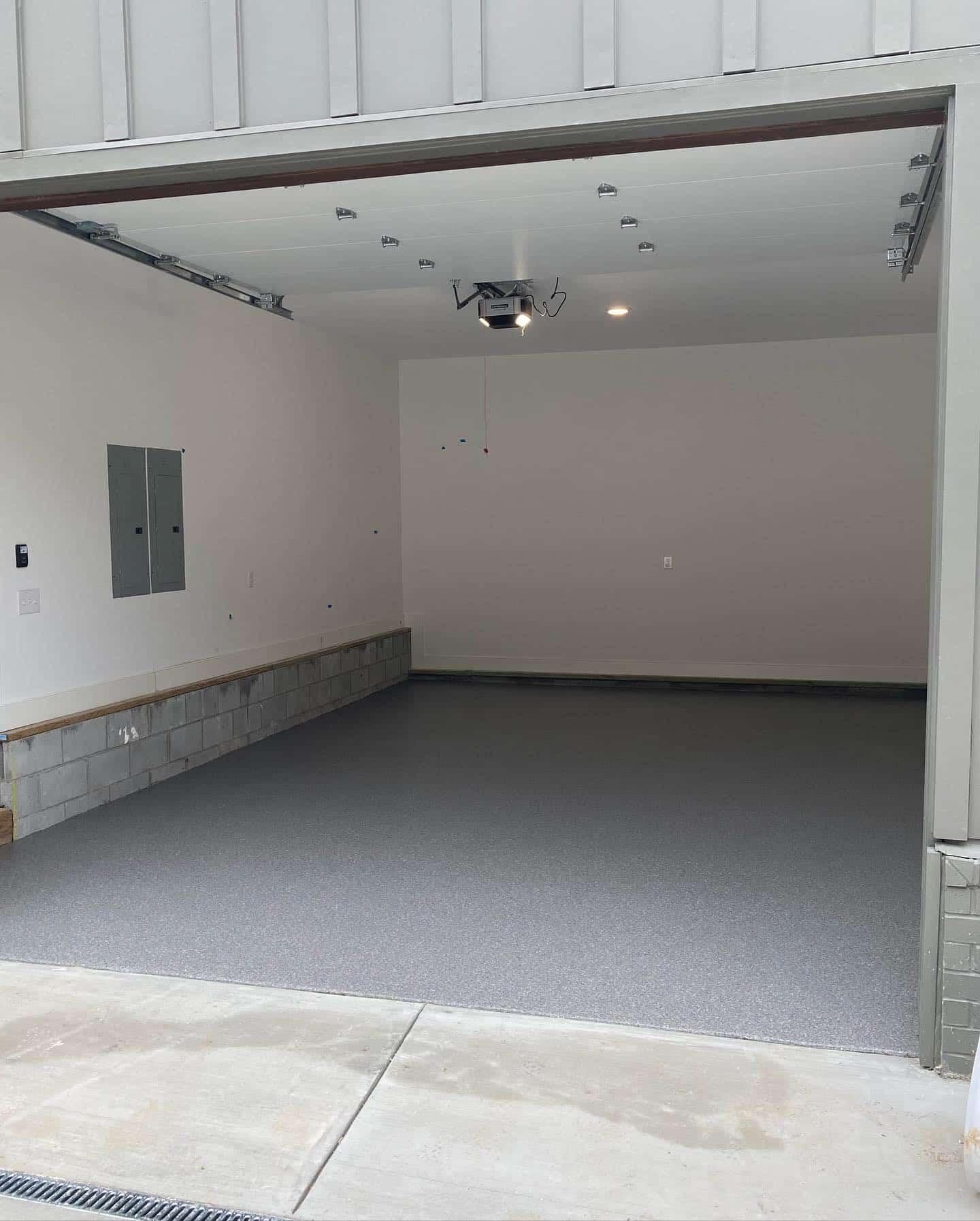 Epoxy Garage Floor Coating in Nashville, Tennessee – Oak Hill Epoxy Floor Coating Nashville Tennessee